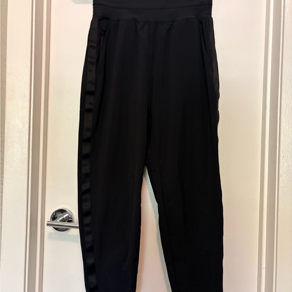 Athleta Nolita Slim Tapered Crop Black Pants Size 2